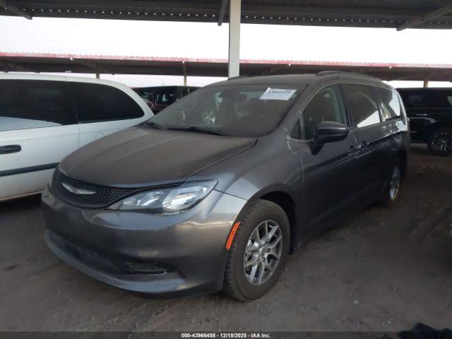 Chrysler Voyager Lxi Image 2