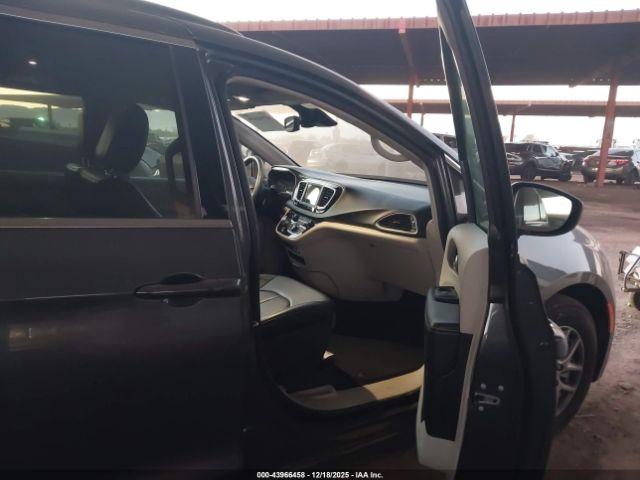 Chrysler Voyager Lxi Image 6