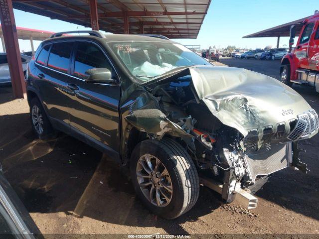  Salvage Jeep Cherokee