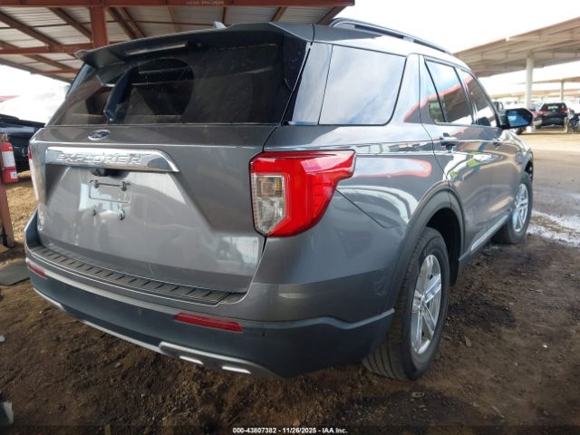 Ford Explorer Xlt Image 2