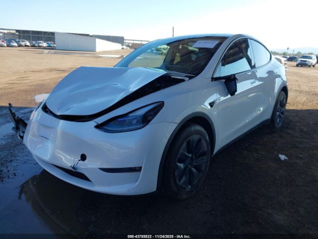 Tesla Model Y Long Range Dual Motor All-wheel Drive Image 6