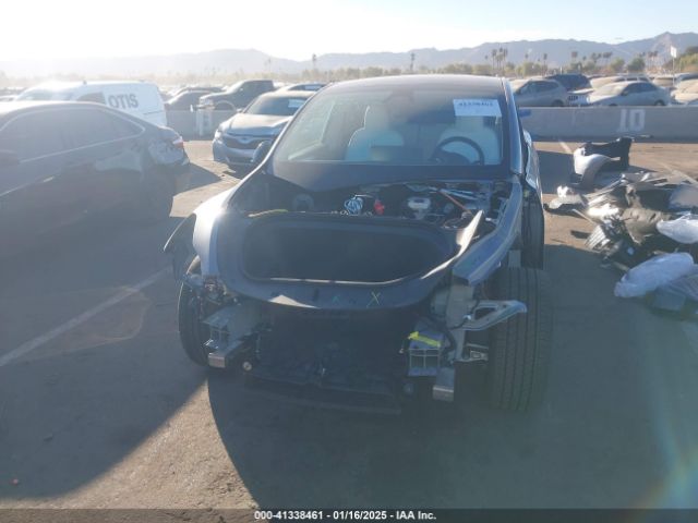 Tesla Model Y Long Range Dual Motor All-wheel Drive Image 5