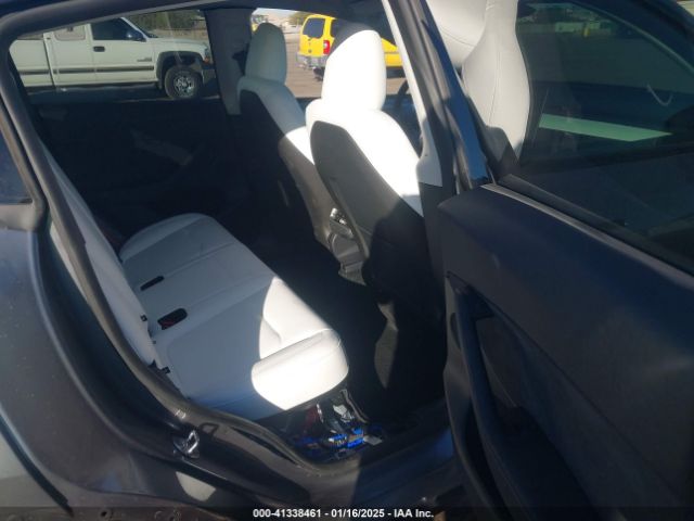 Tesla Model Y Long Range Dual Motor All-wheel Drive Image 6