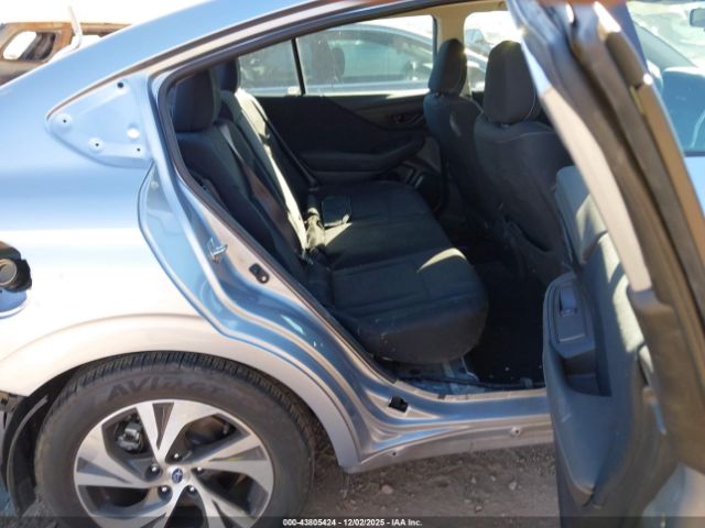 Subaru Legacy Image 3