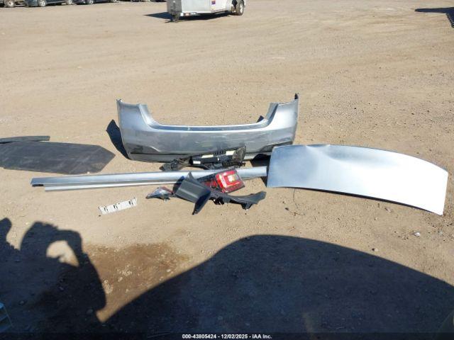 Subaru Legacy Image 4