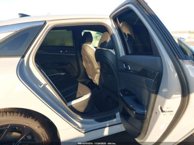 Kia K5 Gt-line Fwd Image 14