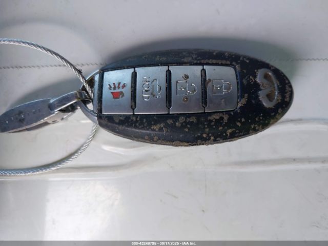 INFINITI G37 Journey Image 10