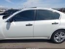 INFINITI G37 Journey Image 11