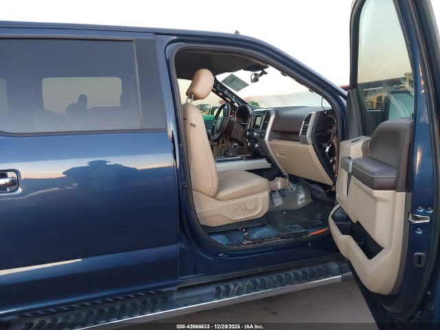 Ford F-150 Lariat Image 14