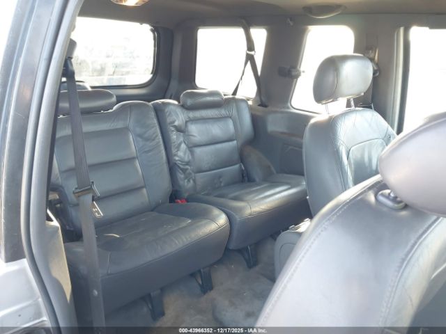 Ford Explorer Image 5