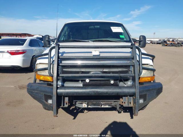 Ford F-250 Image 2