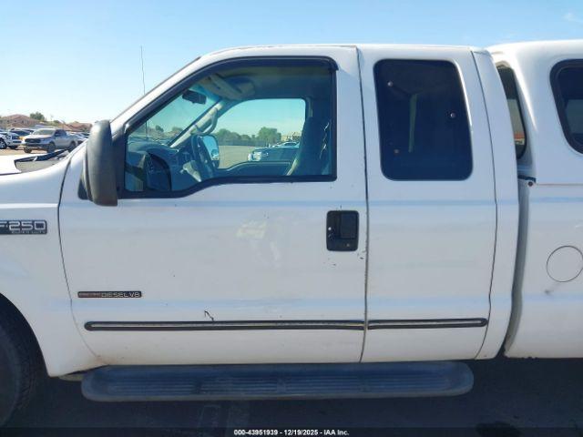 Ford F-250 Image 16