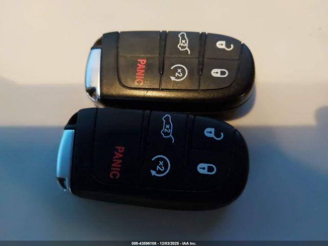 Jeep Grand Cherokee Limited 4x4 Image 13