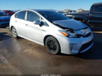  Salvage Toyota Prius