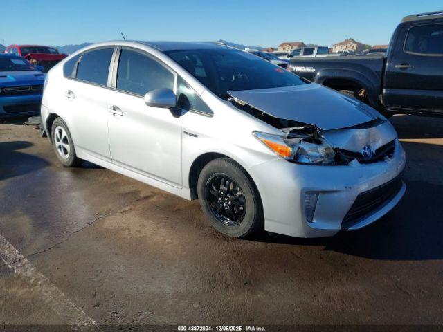  Salvage Toyota Prius