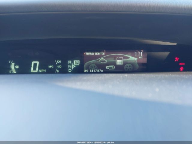 Toyota Prius Two Image 13