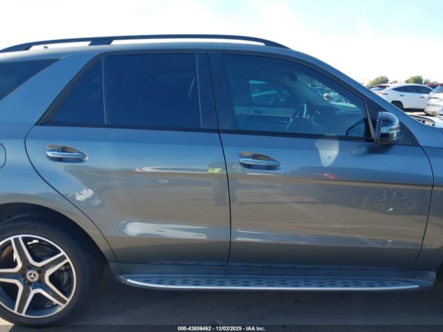 Mercedes-Benz GLE Image 12