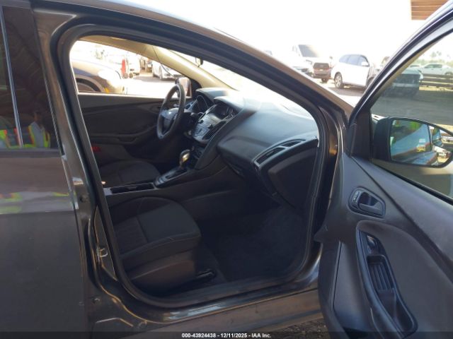 Ford Focus S Image 8