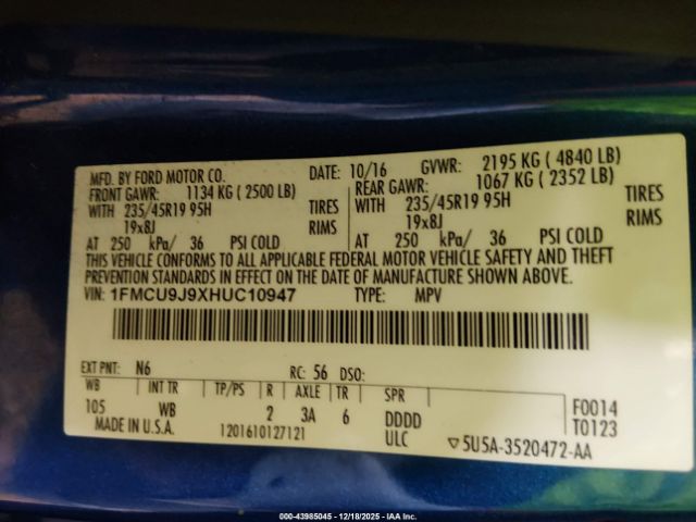 Ford Escape Titanium Image 10