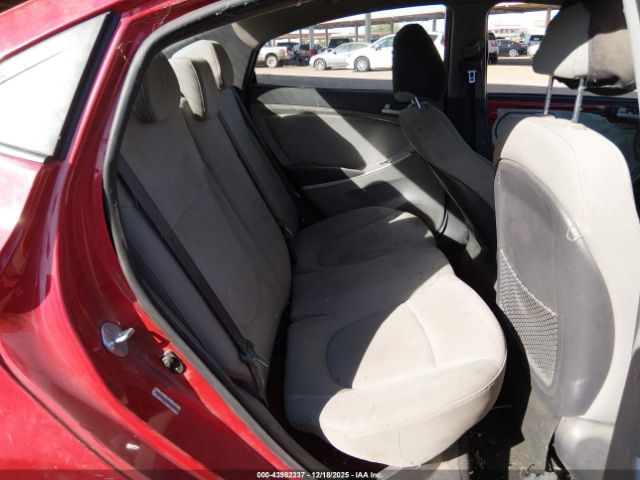 Hyundai ACCENT Gls Image 10