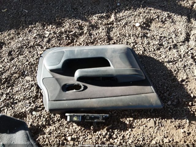 Nissan Versa 1.8 Sl Image 11