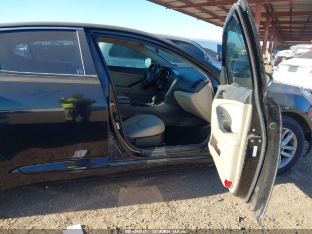 Kia Optima Lx Image 9