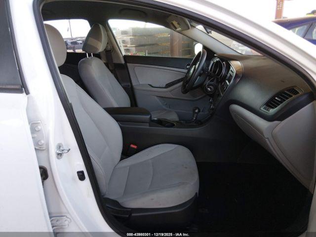 Kia Optima Lx Image 10