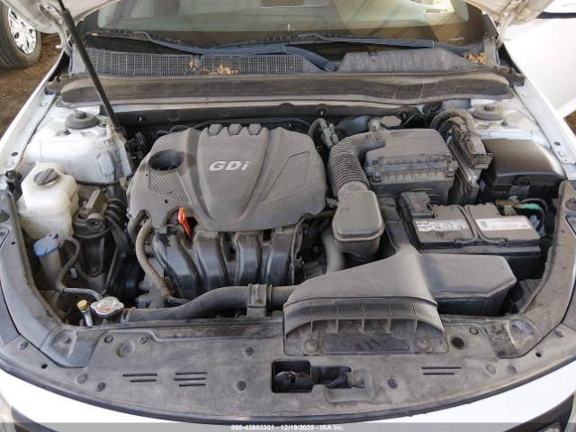 Kia Optima Lx Image 9