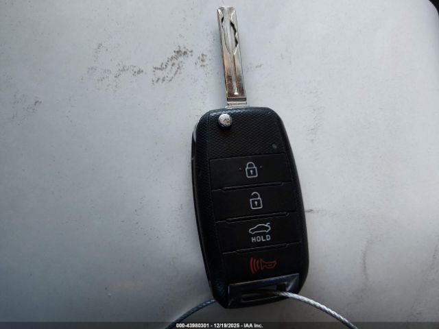 Kia Optima Lx Image 8