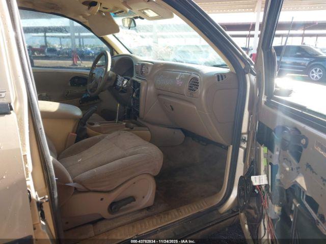 Chevrolet Trailblazer Ls Image 10