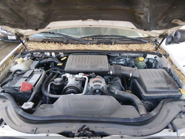 Jeep Grand Cherokee Limited Image 11