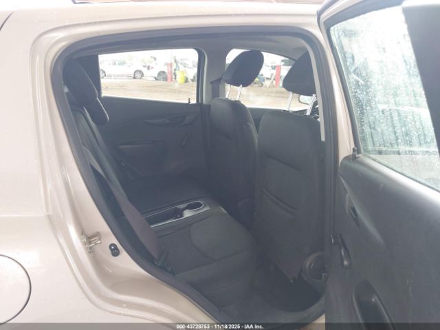 Chevrolet Spark Ls Cvt Image 10