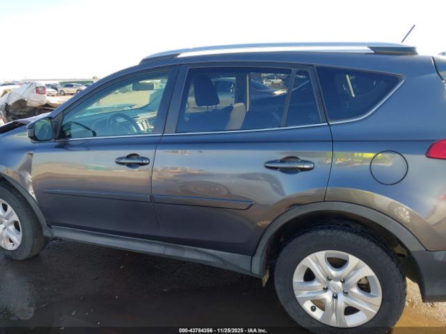 Toyota RAV4 Le Image 14