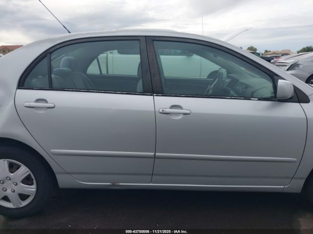 Toyota Corolla Le Image 10