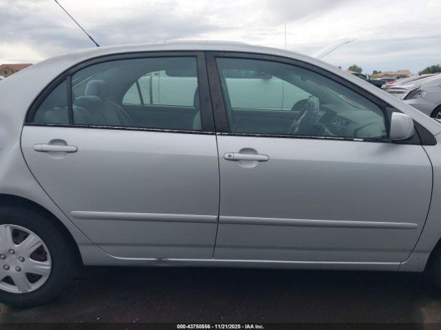 Toyota Corolla Le Image 10