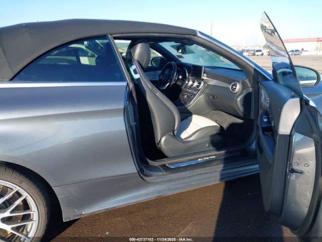 Mercedes-Benz C-Class Image 4