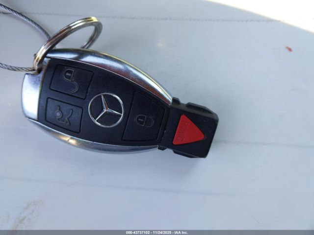 Mercedes-Benz C-Class Image 12