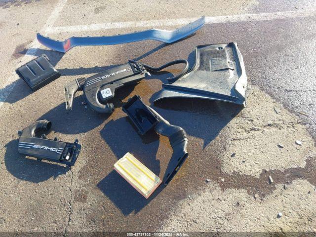 Mercedes-Benz C-Class Image 8