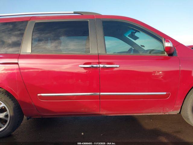 Kia Sedona Ex Image 3