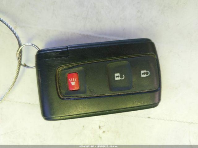 Toyota Prius Image 16