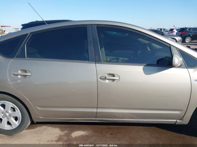 Toyota Prius Image 11