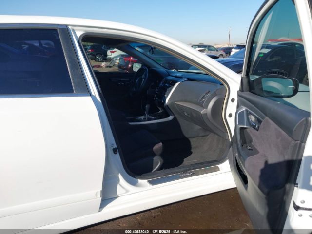 Nissan Altima 2.5 S Image 6