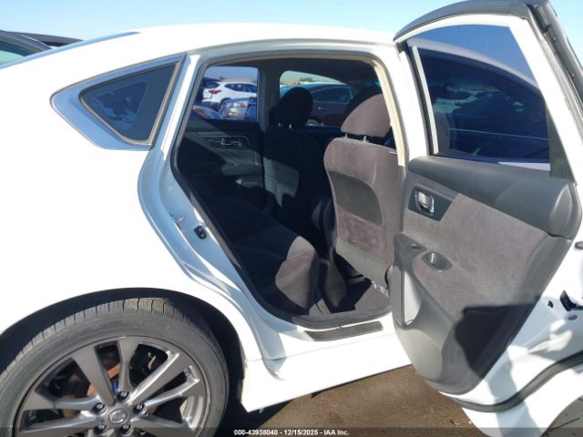 Nissan Altima 2.5 S Image 5