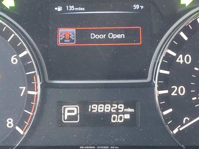 Nissan Altima 2.5 S Image 12