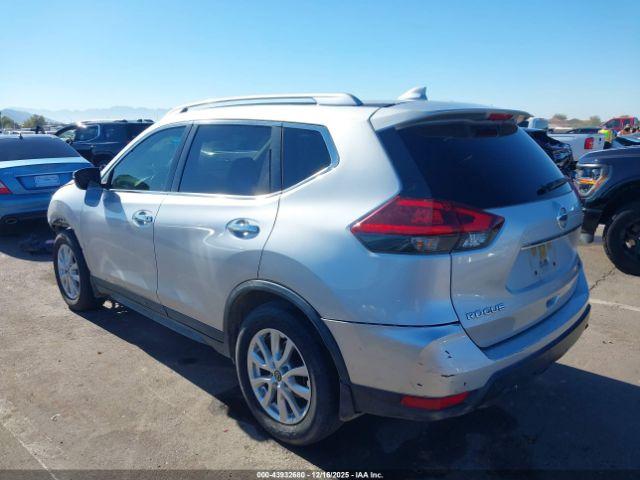 Nissan Rogue S Image 3