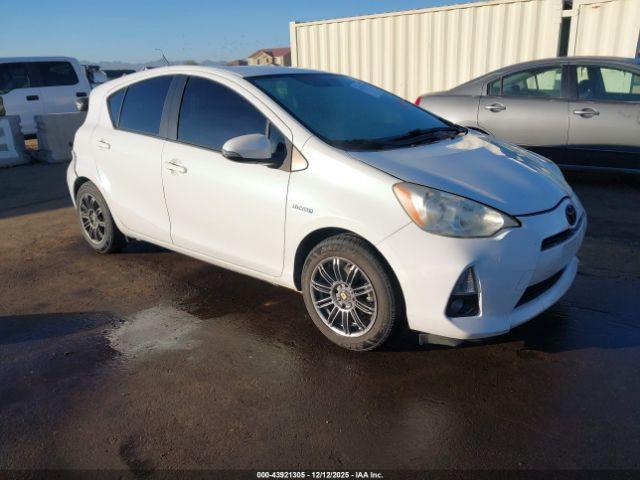  Salvage Toyota Prius c