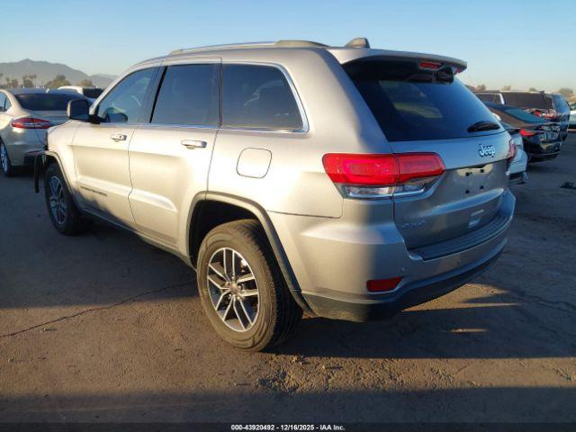 Jeep Grand Cherokee Laredo E 4x4 Image 18