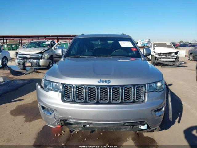 Jeep Grand Cherokee Laredo E 4x4 Image 10