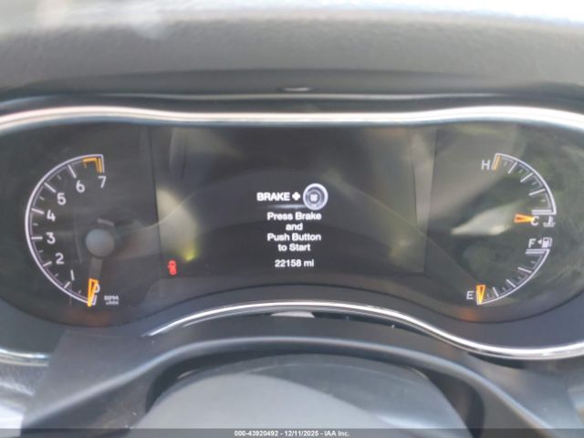 Jeep Grand Cherokee Laredo E 4x4 Image 4