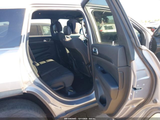 Jeep Grand Cherokee Laredo E 4x4 Image 17